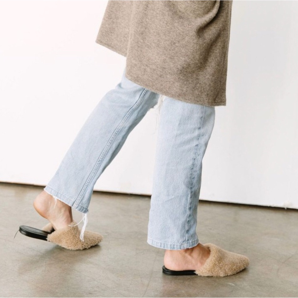 New with Bag Jenni Kayne Shearling Mule Slippers - Camel Size 37
